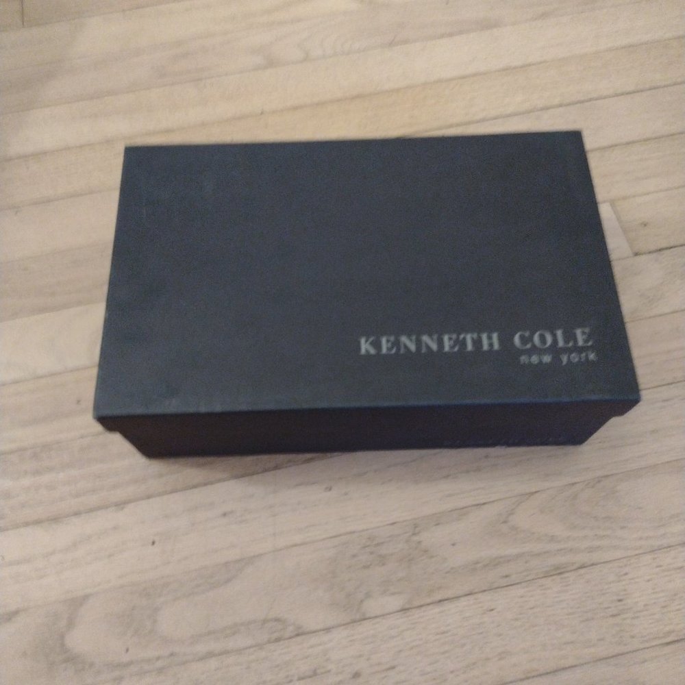 Kenneth Cole heels